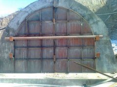 MFBX4.0*3.3斜風(fēng)井防爆門